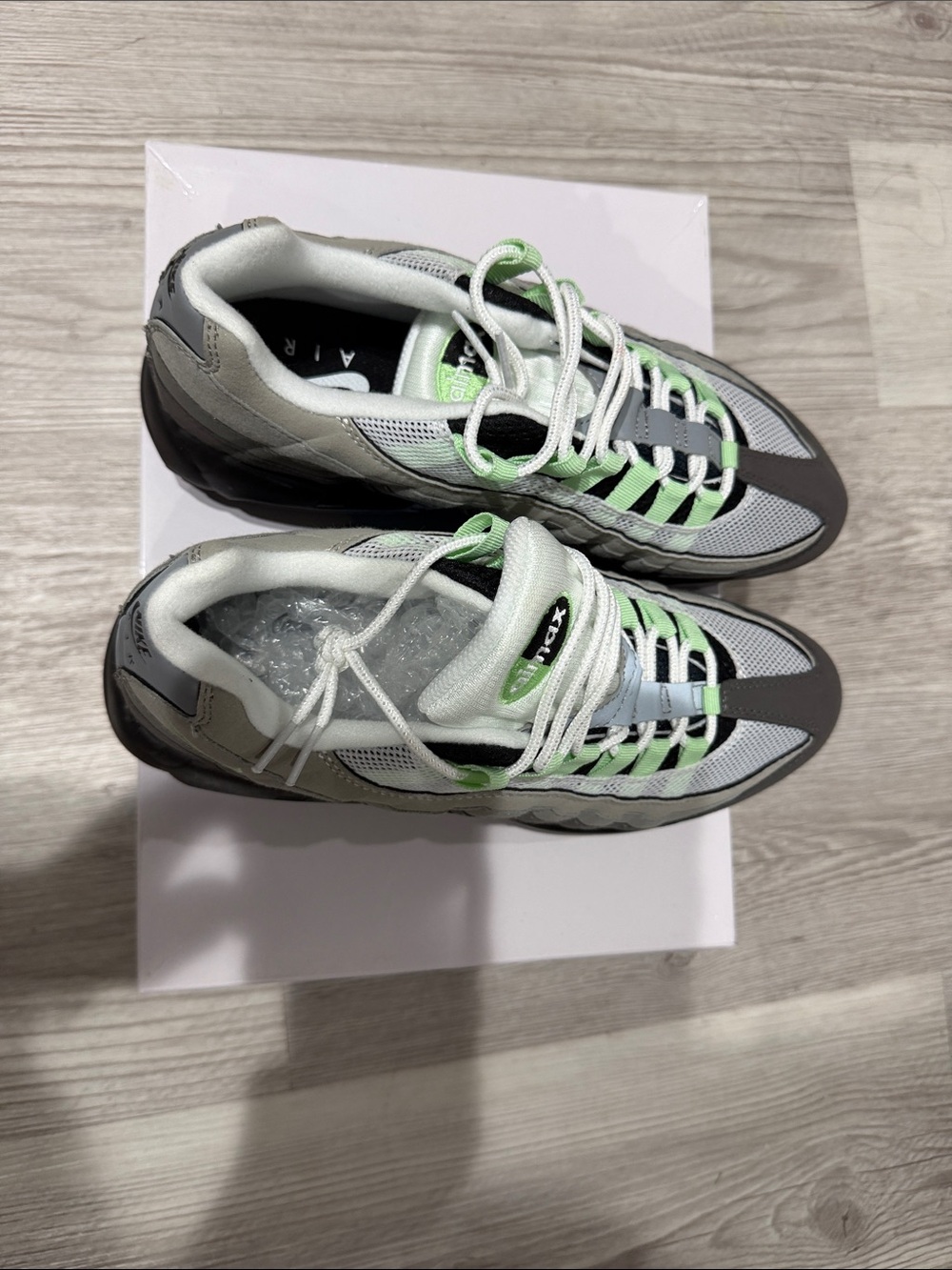 Nike Air Max 95 Grey and Volt Men's Sneakers - Picture 5 of 5